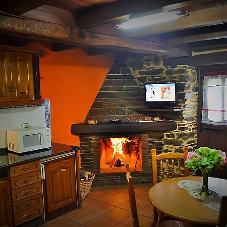 סנטה אאולליה דה אוסקוס Casa Freixe Apartamentos Rurales מראה חיצוני תמונה