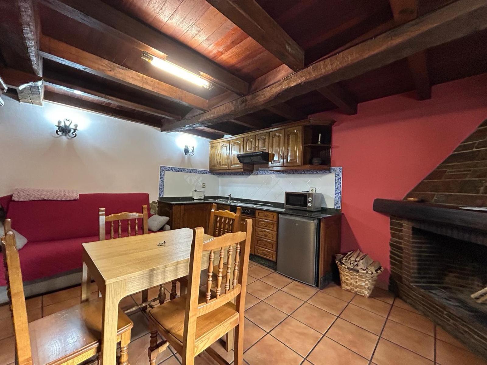 סנטה אאולליה דה אוסקוס Casa Freixe Apartamentos Rurales מראה חיצוני תמונה